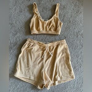 Lykke Wullf leisure short and sol bra top set